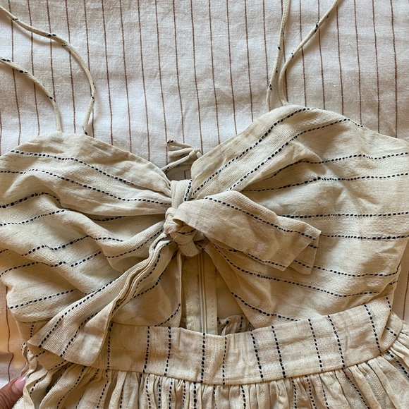 Striped midi dress with front tie - Picture 6 of 6